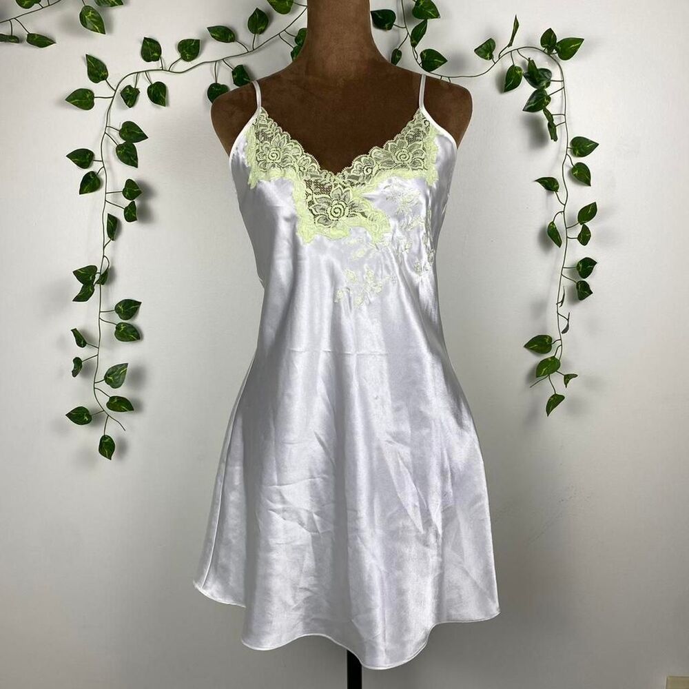 Vintage 90s Jones New York embroidered slip dress lime green lace y2k romantic